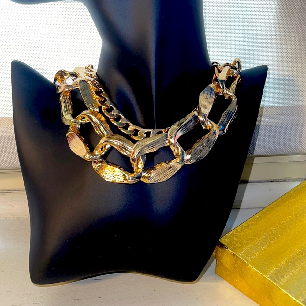 Double gold chunky chain